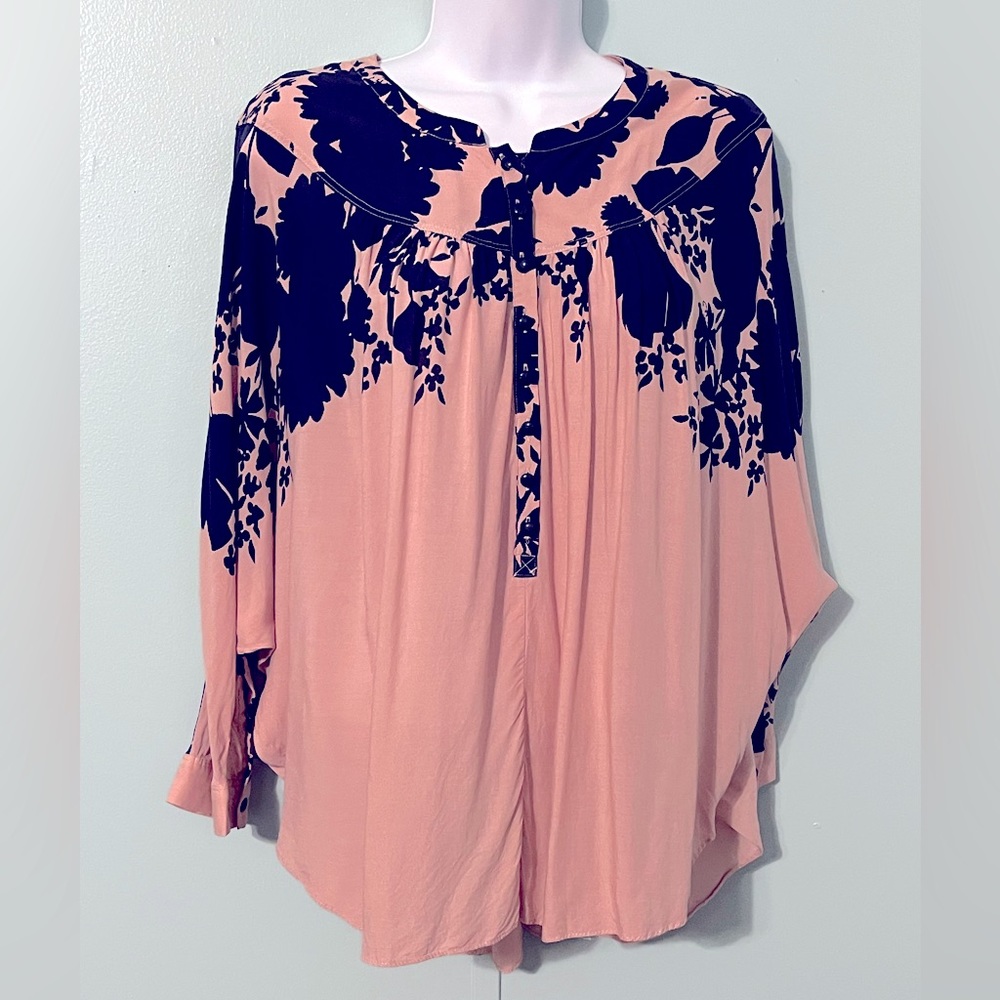 Maeve Blouse Small Hi Low Pink Blue Floral‎ Birds Lightweight Thin Rayon
